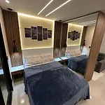 Studio Luxury Cidade Jardim / Sp
